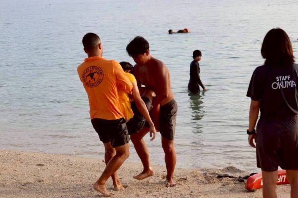 水難救助トレーニング